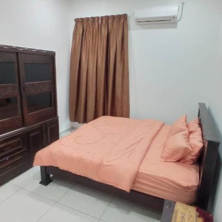 Maryam Homestay Jertih Exterior foto
